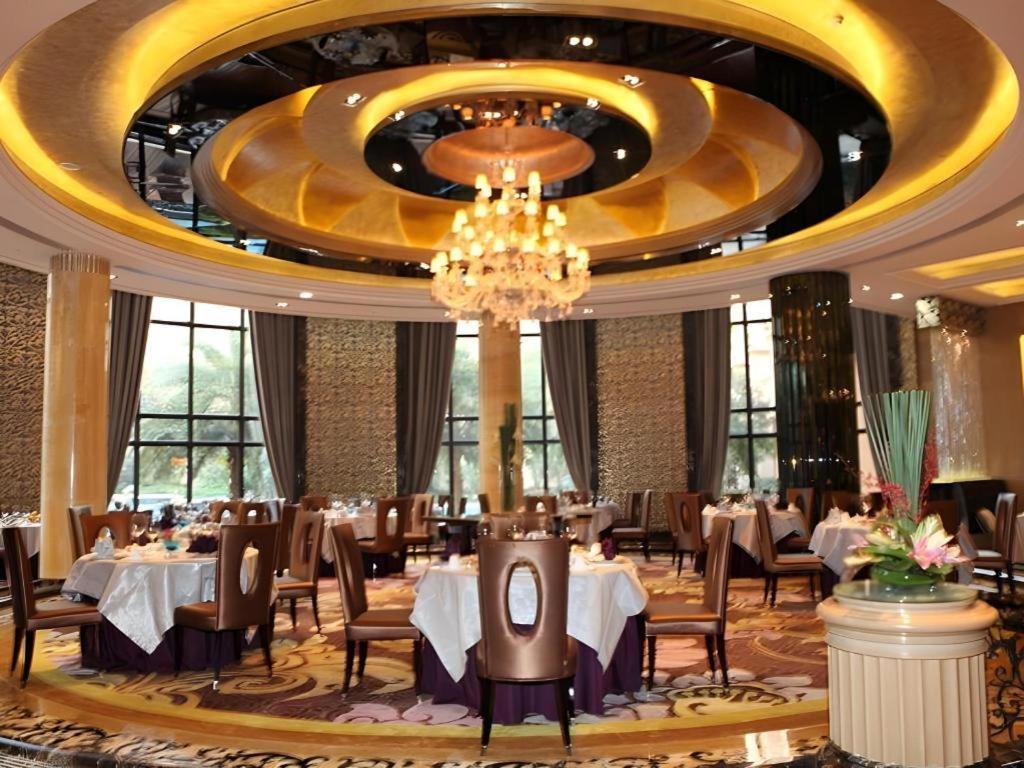 Chateau Starriver Guangzhou Peninsula Екстериор снимка