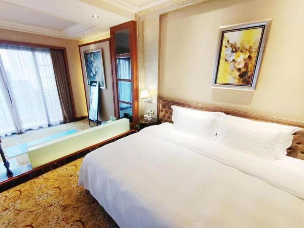 Chateau Starriver Guangzhou Peninsula Екстериор снимка